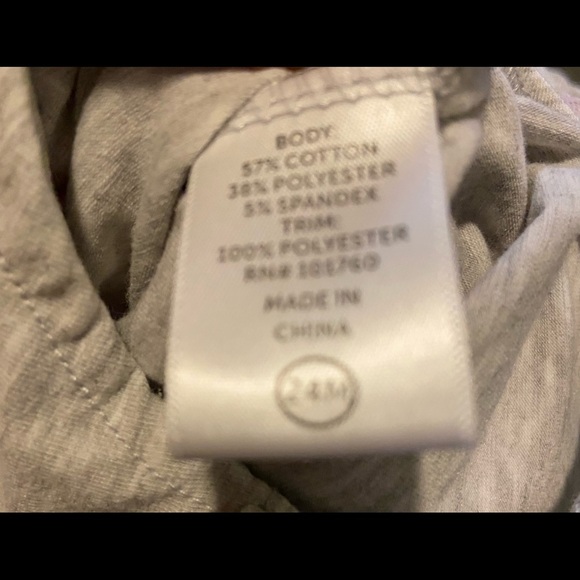 Gigil kid onesie with attached ruffle skirt - Picture 14 of 15